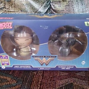 DC Wonder Woman and Ares Vinyl Figures - Blue and Black